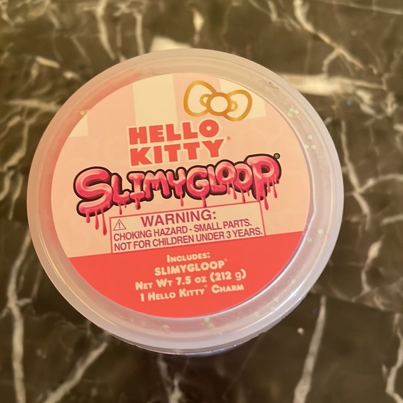 Hello kitty slime - Picture 2 of 4